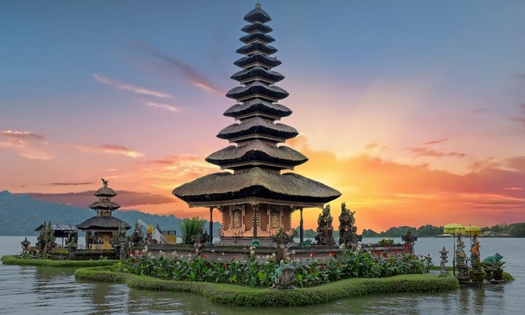 Tempat Wisata di Tabanan: Menikmati Pesona Bali di Daerah Barat